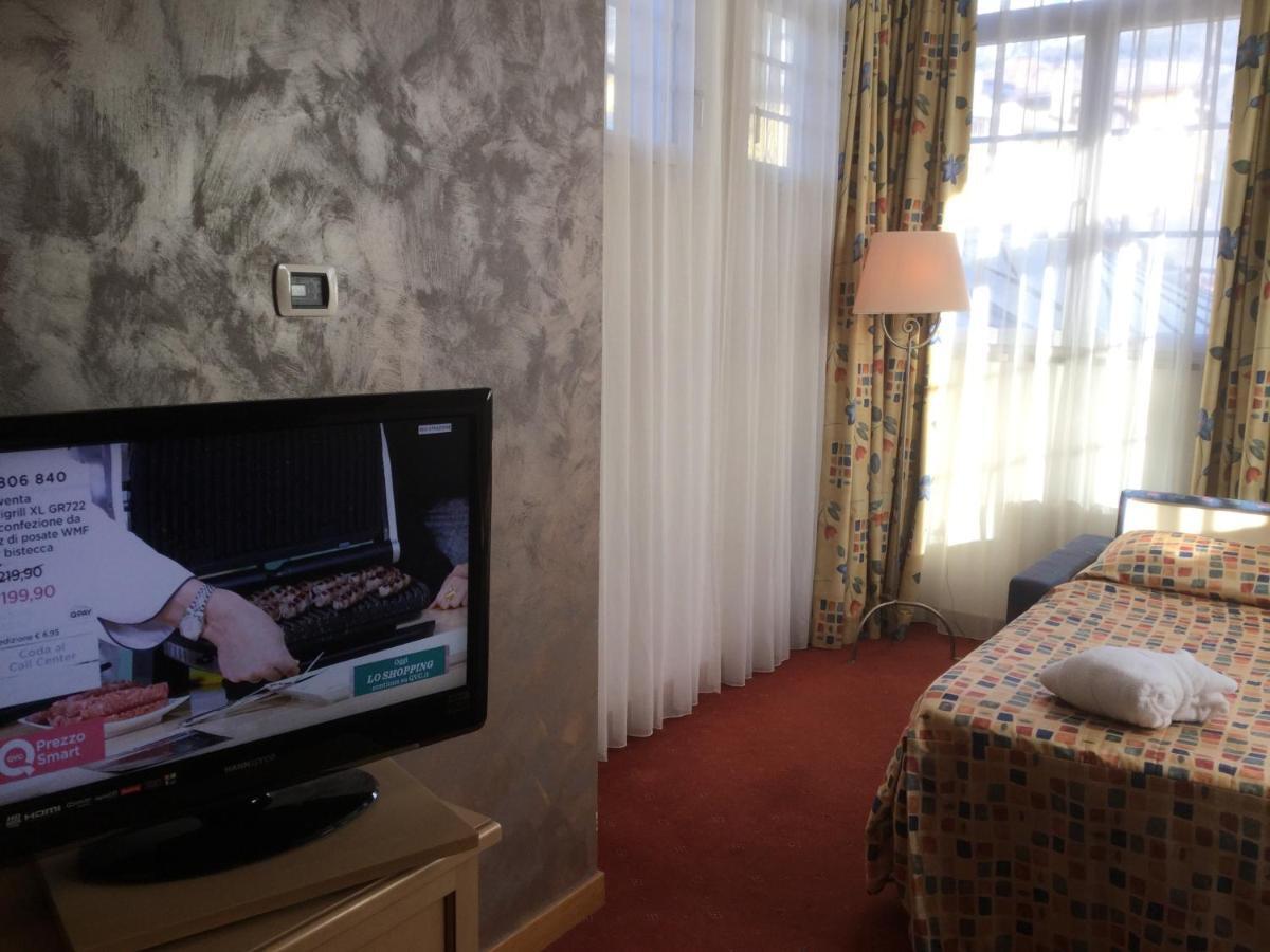Hotel Luis Фієра-ді-Прим'єро Екстер'єр фото